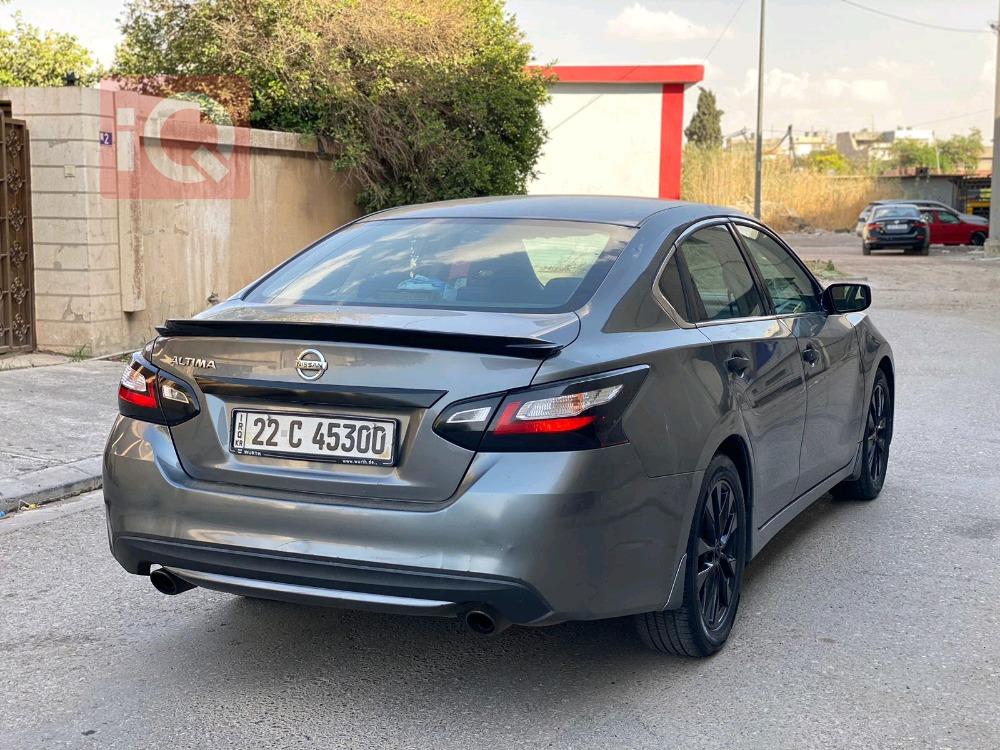 نيسان ألتيما